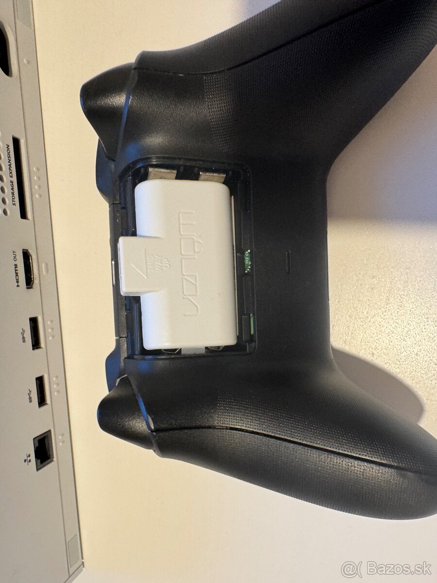 Predám XBox series S 500GB - 6