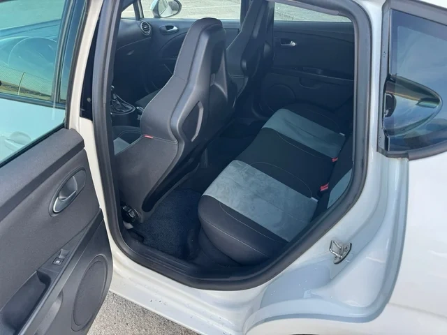 Seat leon Cupra R310 White edition ABT - 6