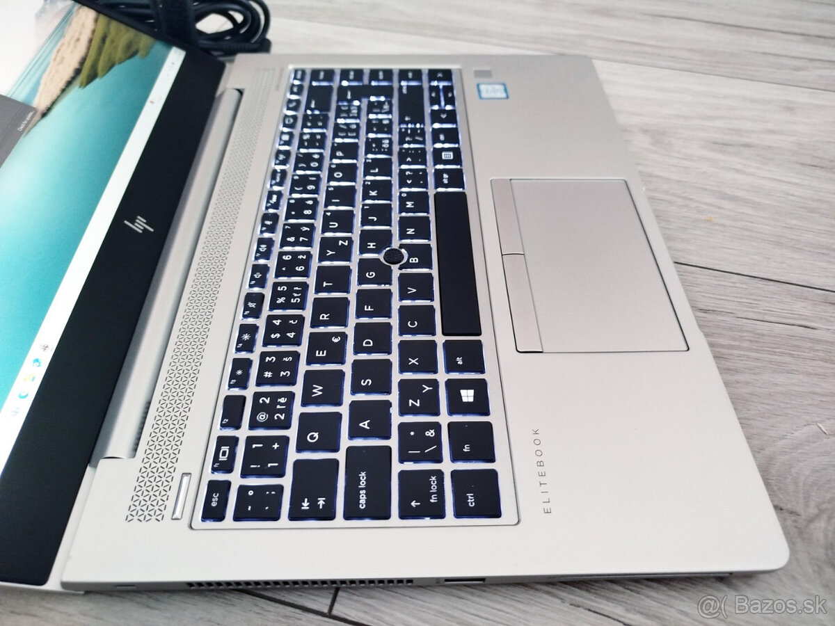 notebook HP 840 G6 - Core i5-8365u, 8GB, 256GB SSD, Win 11 - 6