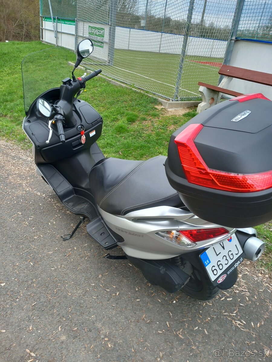 Predám Suzuki Burgman 125 - 6