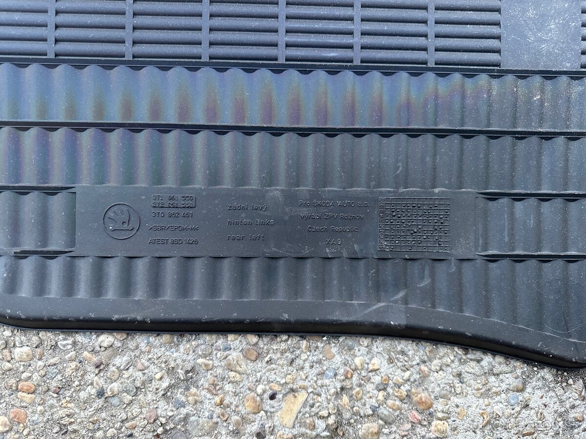 Škoda superb gumené rohože - 6