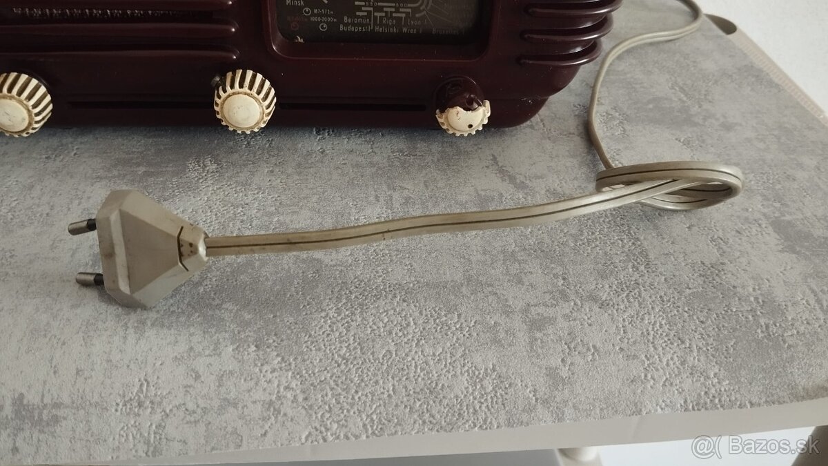 Bakelitové rádio Tesla TALISMAN - 6