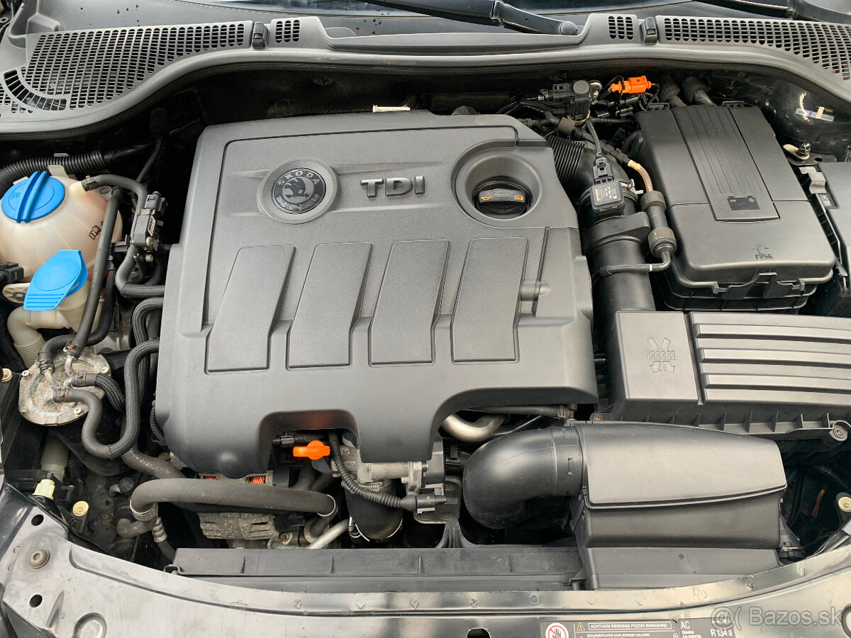 Škoda Octavia II Combi 1.6 TDI CR Elegance - 6