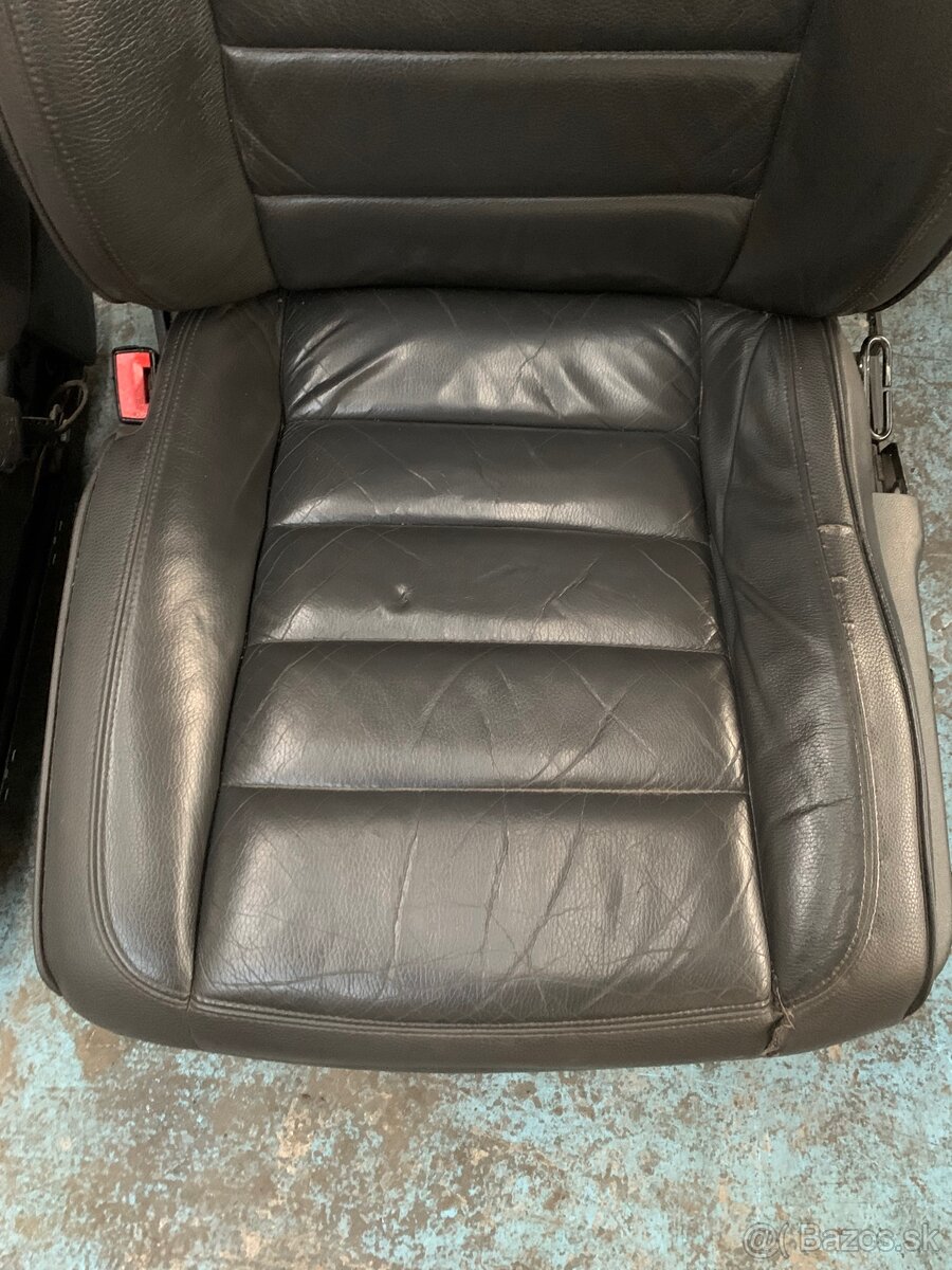 Sedadla Touareg 1 - 6