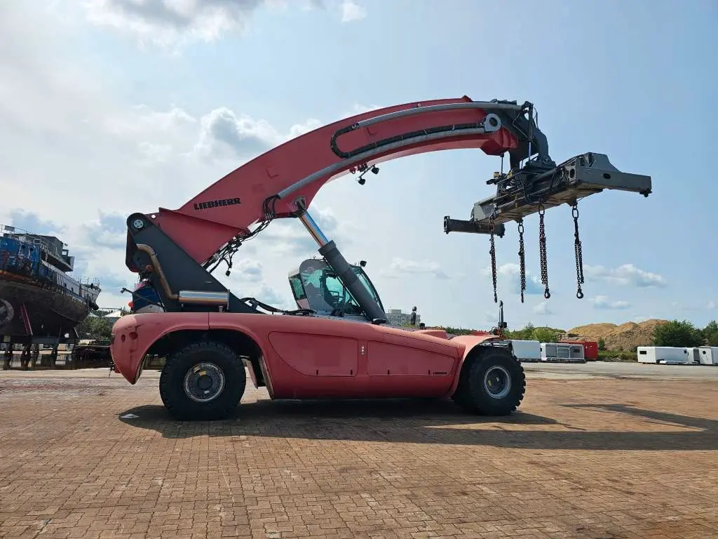 Liebherr LRS V645 nakladač na lodné kontajnery - 6