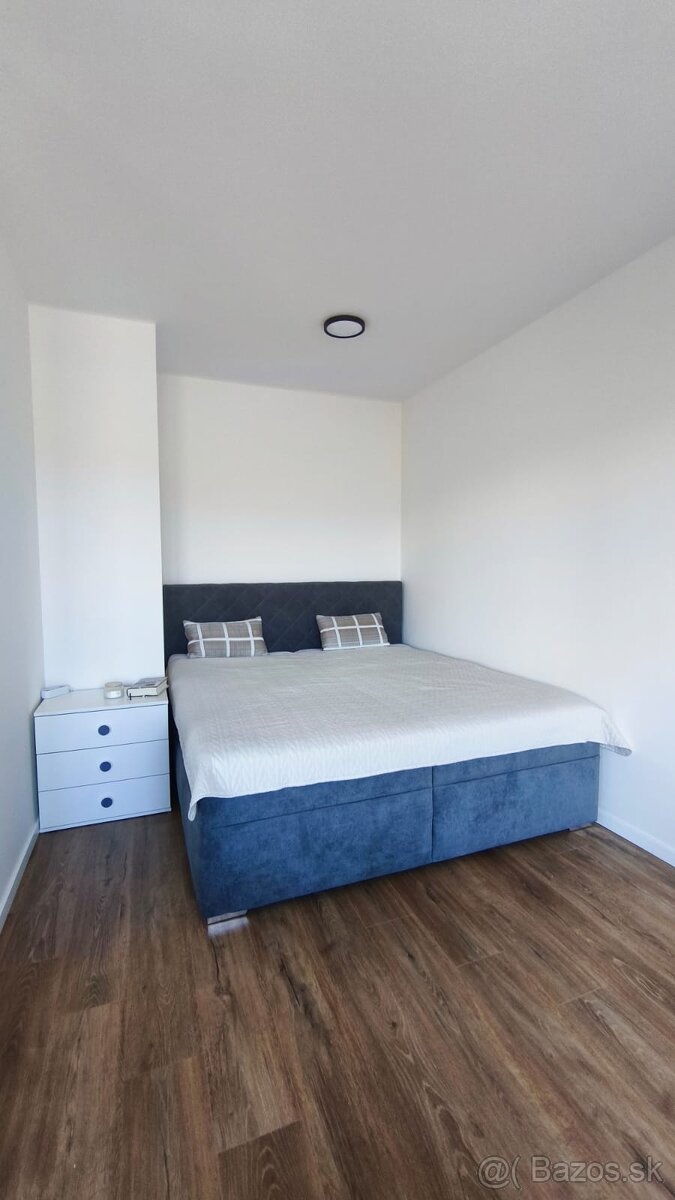 1,5 izbový byt na prenájom s loggiou a parkingom Bory - 6