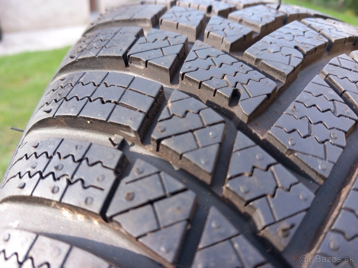 205/60 r16 zimne pneumatiky - 6