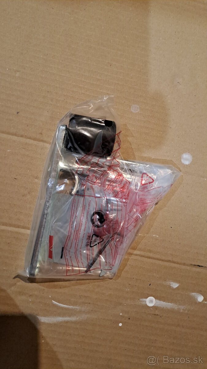 hoblík Parkside 220V PEH 30 C3 - 6