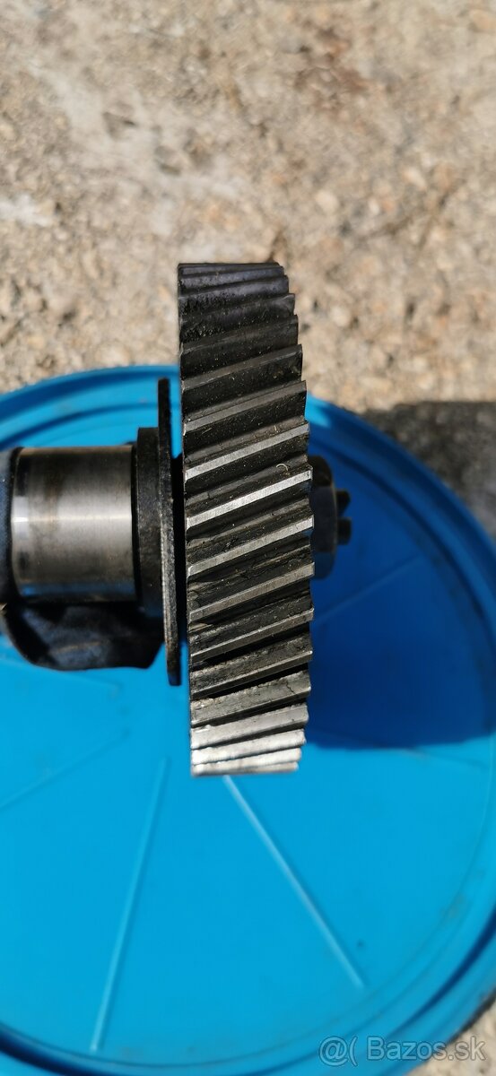 Vačková hriadeľ Zetor - 6