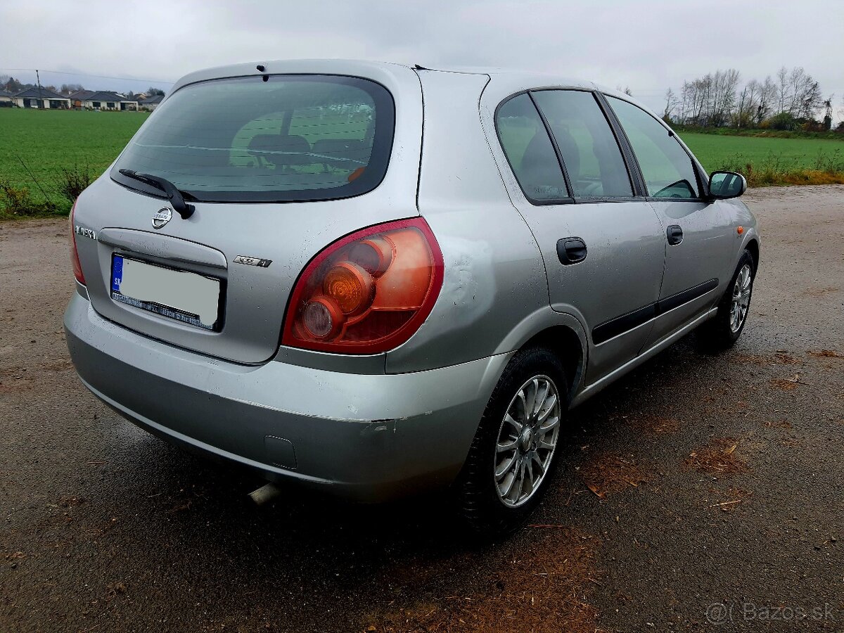 Nissan Almera N16 Hatchback (2003) - 6