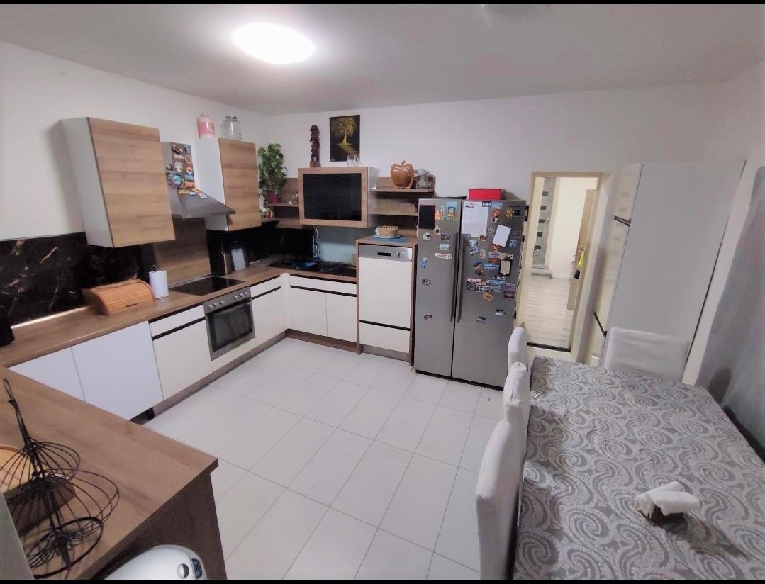 Gazdovský dom s pekným pozemkom Veľká Ida - 6