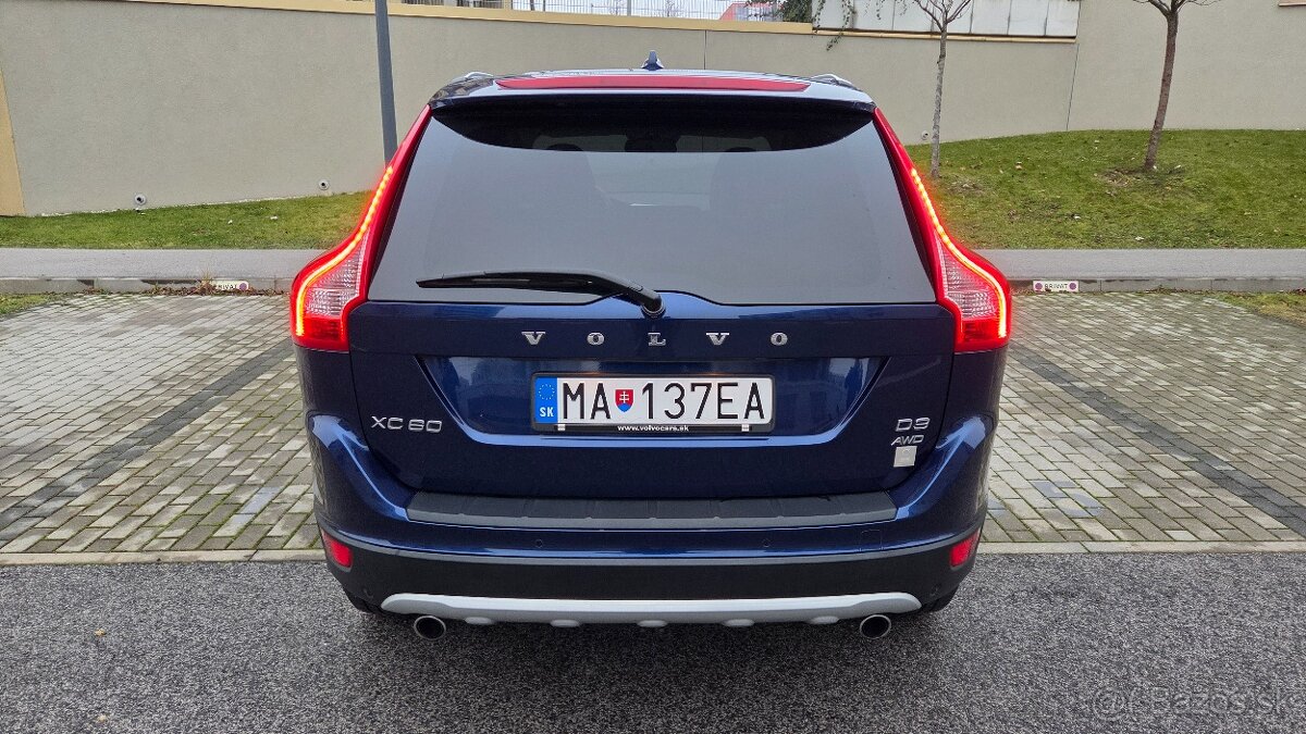Volvo XC60 D3 - 120kW AWD Ocean Race AT - 6