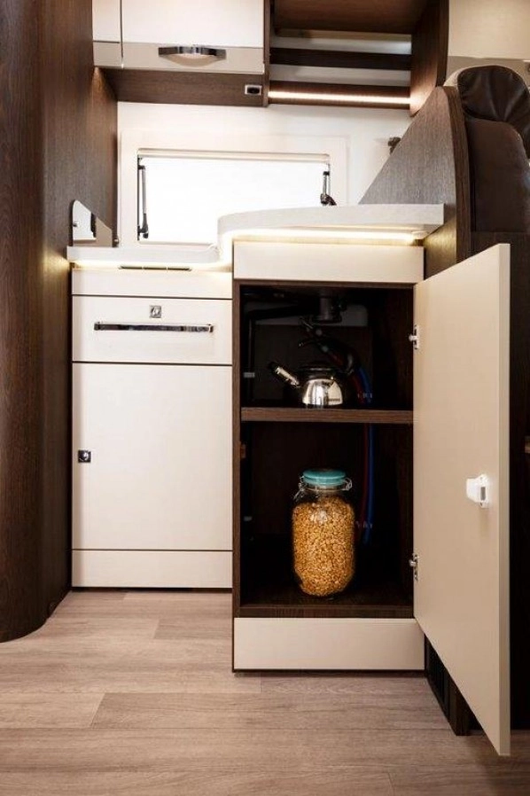 Predám autokaravan BENIMAR Tessoro 463 - 6