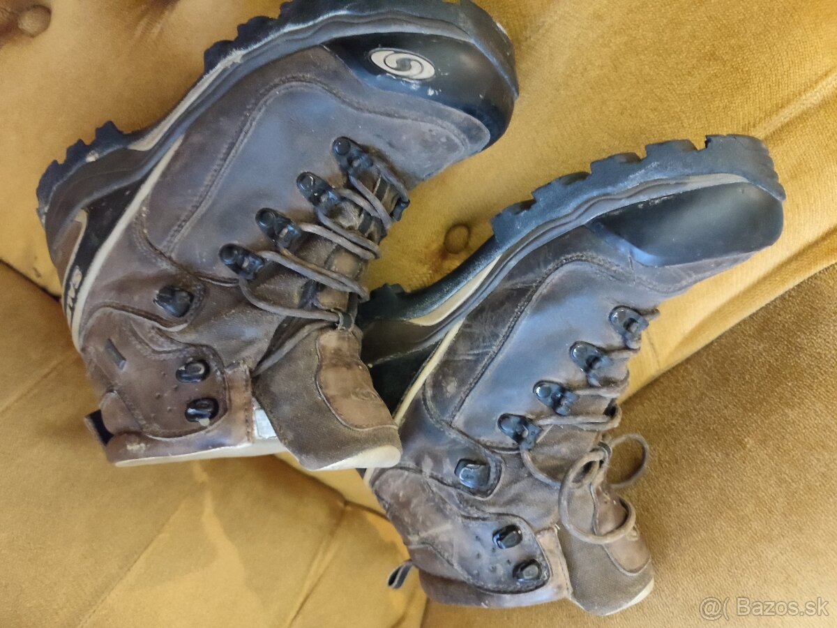 Kožené turistické alebo zimné topánky SALOMON v 40 - 6