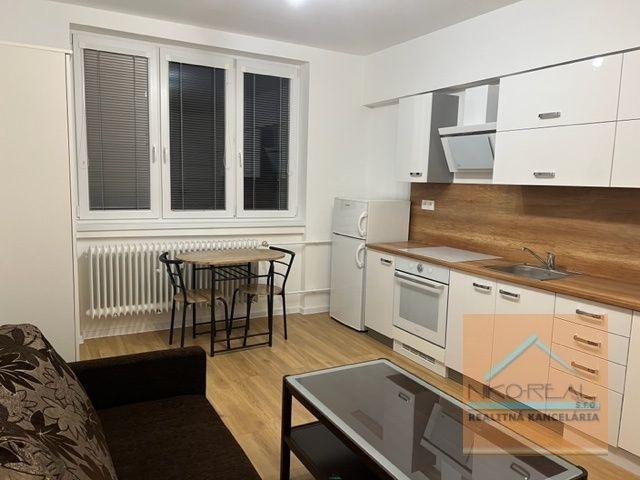 na prenájom zrekonštr. 2 izb. byt, KADNÁROVA ul. - 6