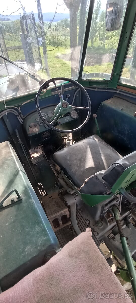 Traktor Zetor Super 50 - 6