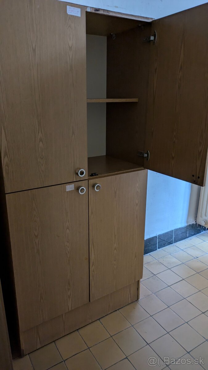 Kancelárske steny - 6