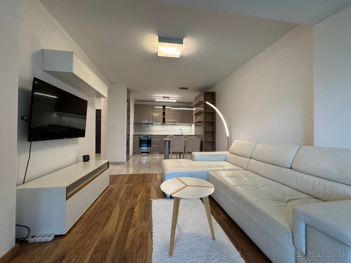 -2-izbový apartmán v Piešťanoch – - 6