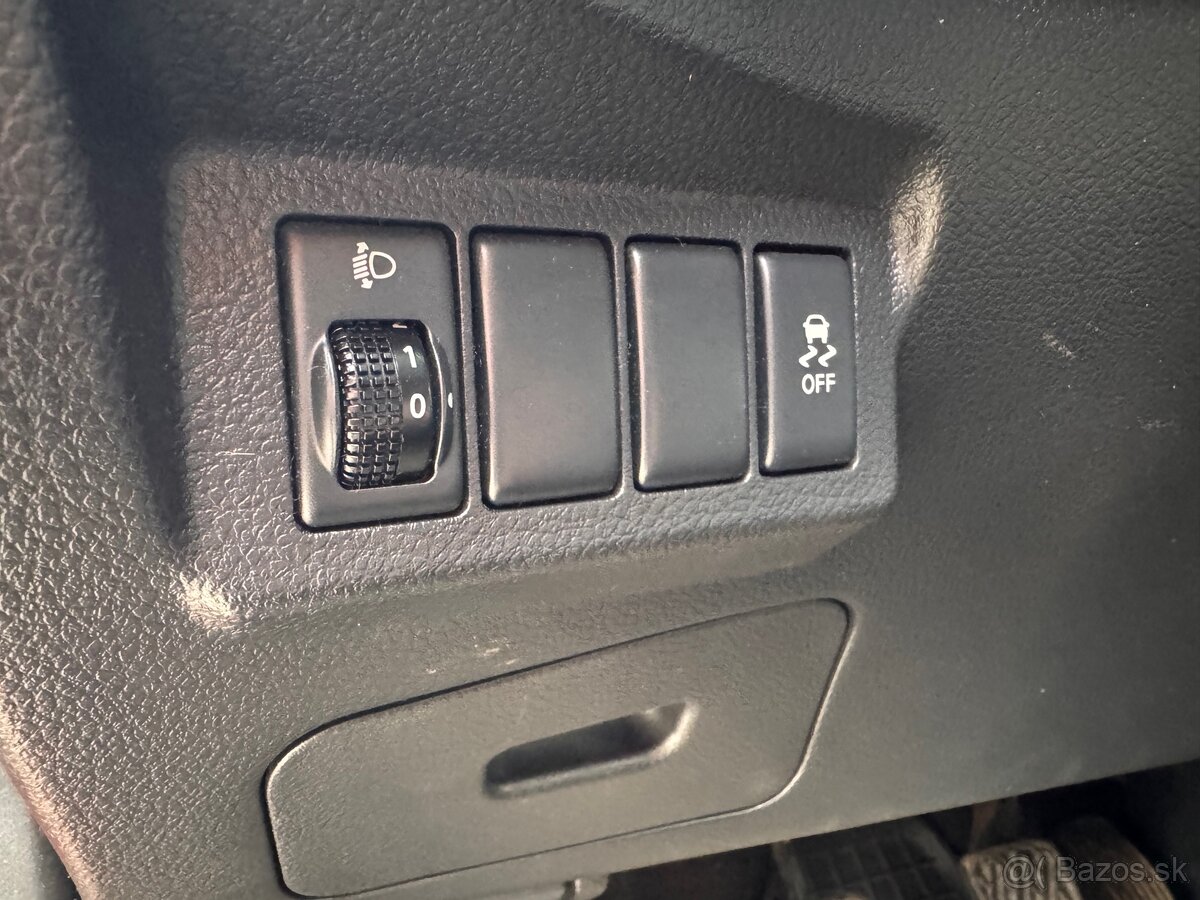 Nissan X-Trail 2.0 dci 110kw 4x4 2014 - 6