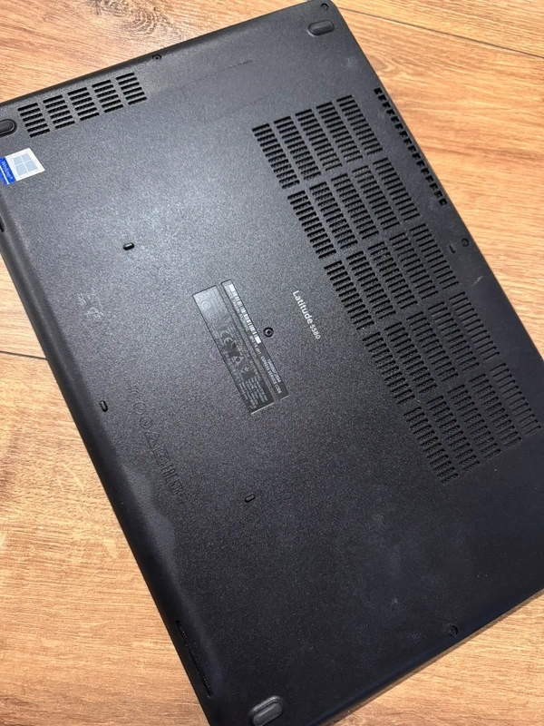 Notebook Lenovo Latitude 5580 - 6