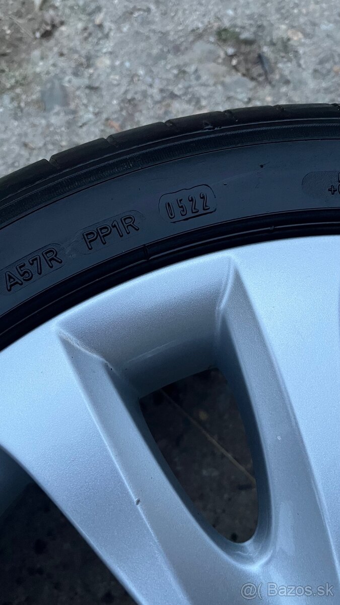 Originálne disky Skoda R17 + pneu - 6