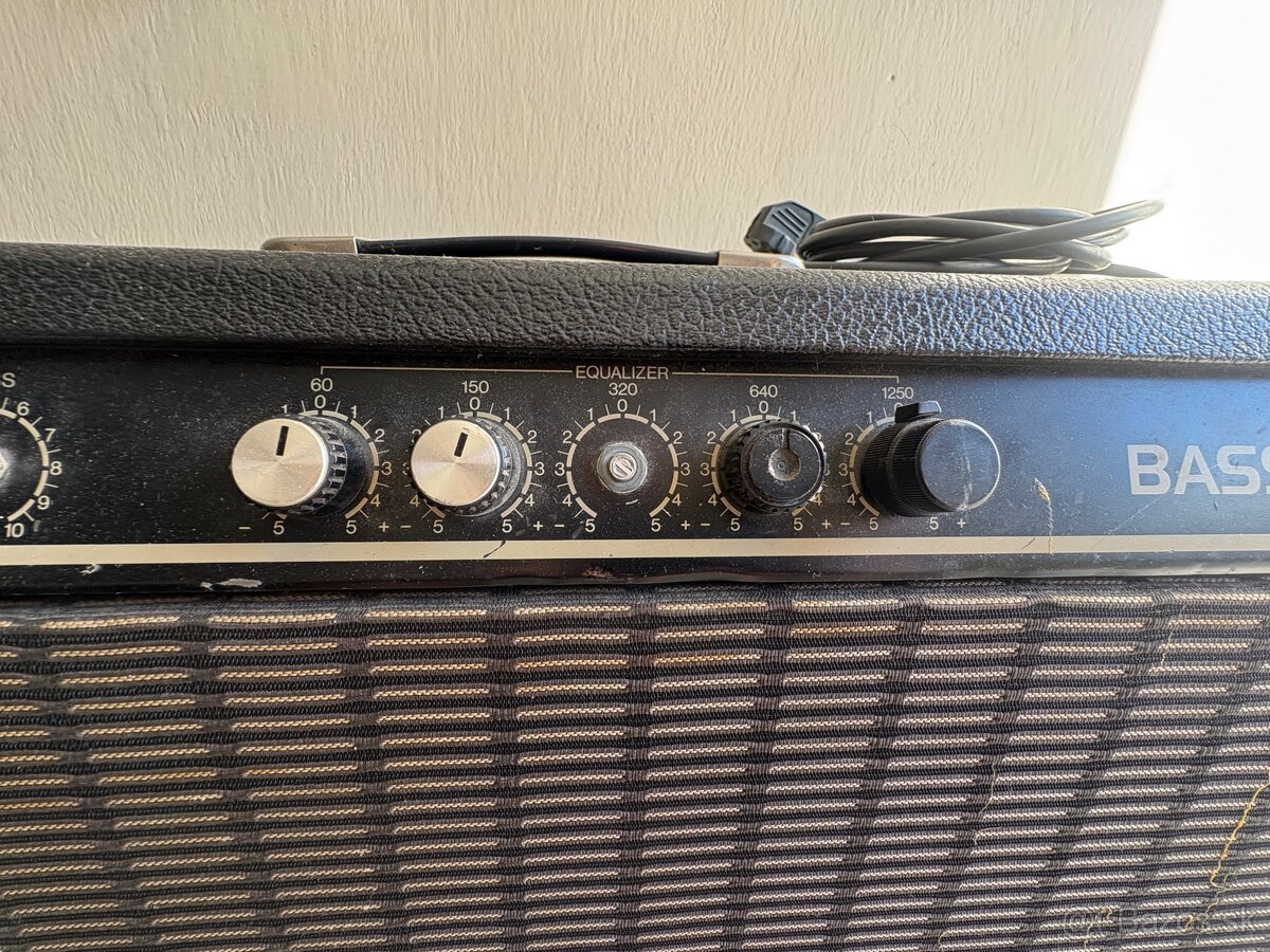 Predám basové kombo Yamaha B50-115 II - 6