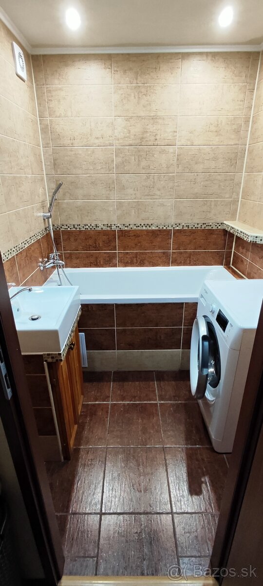 Na predaj 3-izbový byt - 6