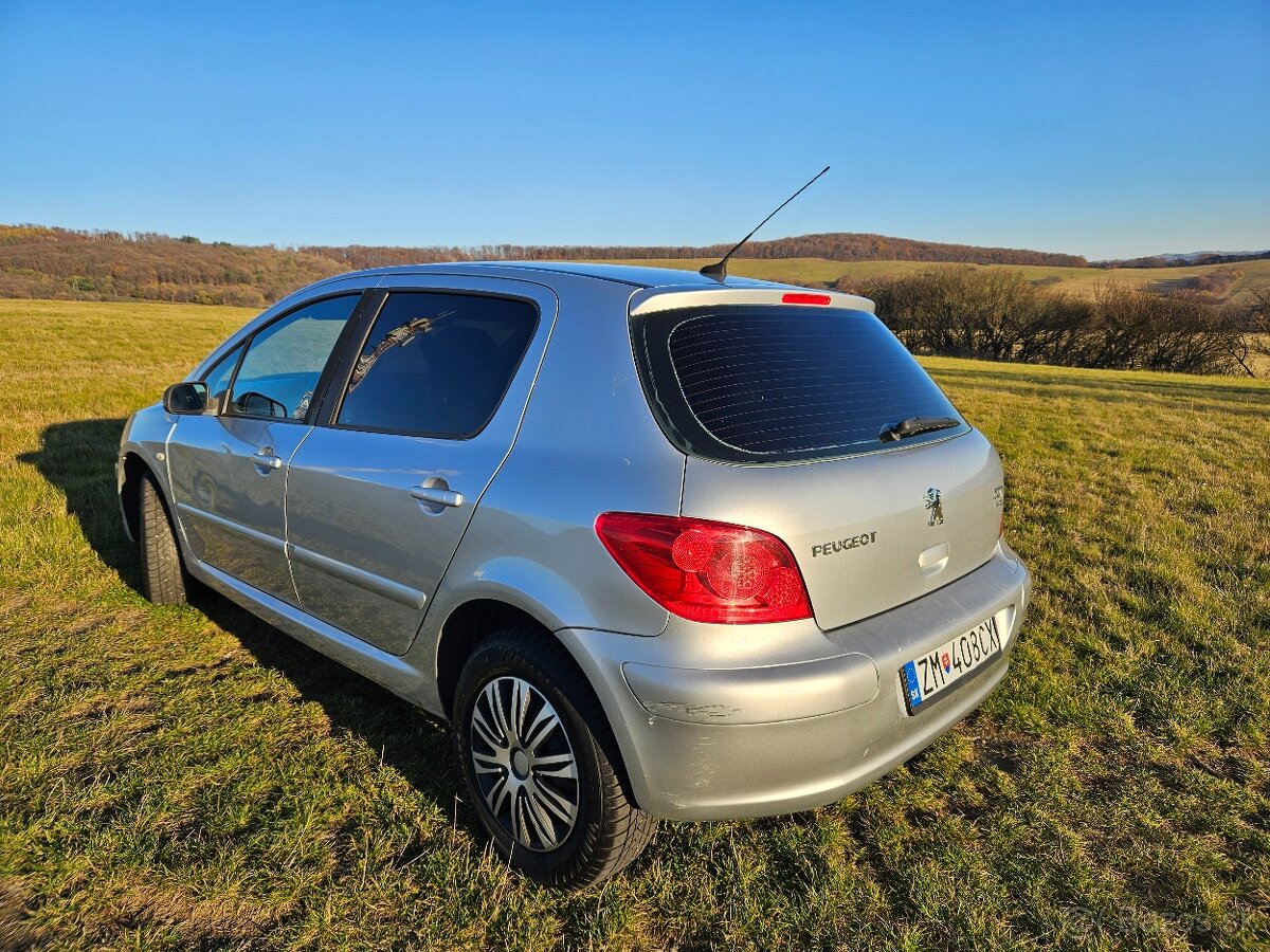 Peugeot 307 1.6 HDi – spoľahlivý hatchback s nízkouSpotrebou - 6
