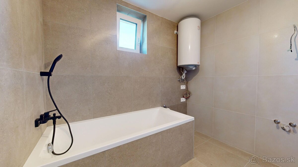 PINK Reality - NOVOSTAVBA 2 - izbový byt s krytou terasou a - 6