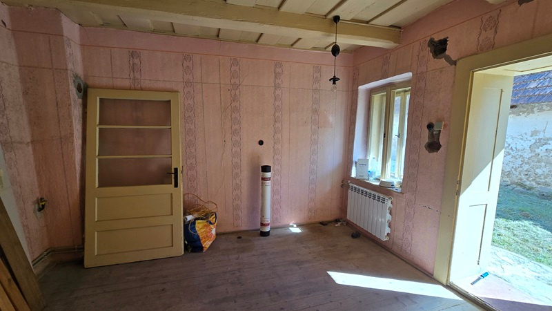 Dve chalupy v malebnej obci Devičany s pozemkom 2979 m2 - 6