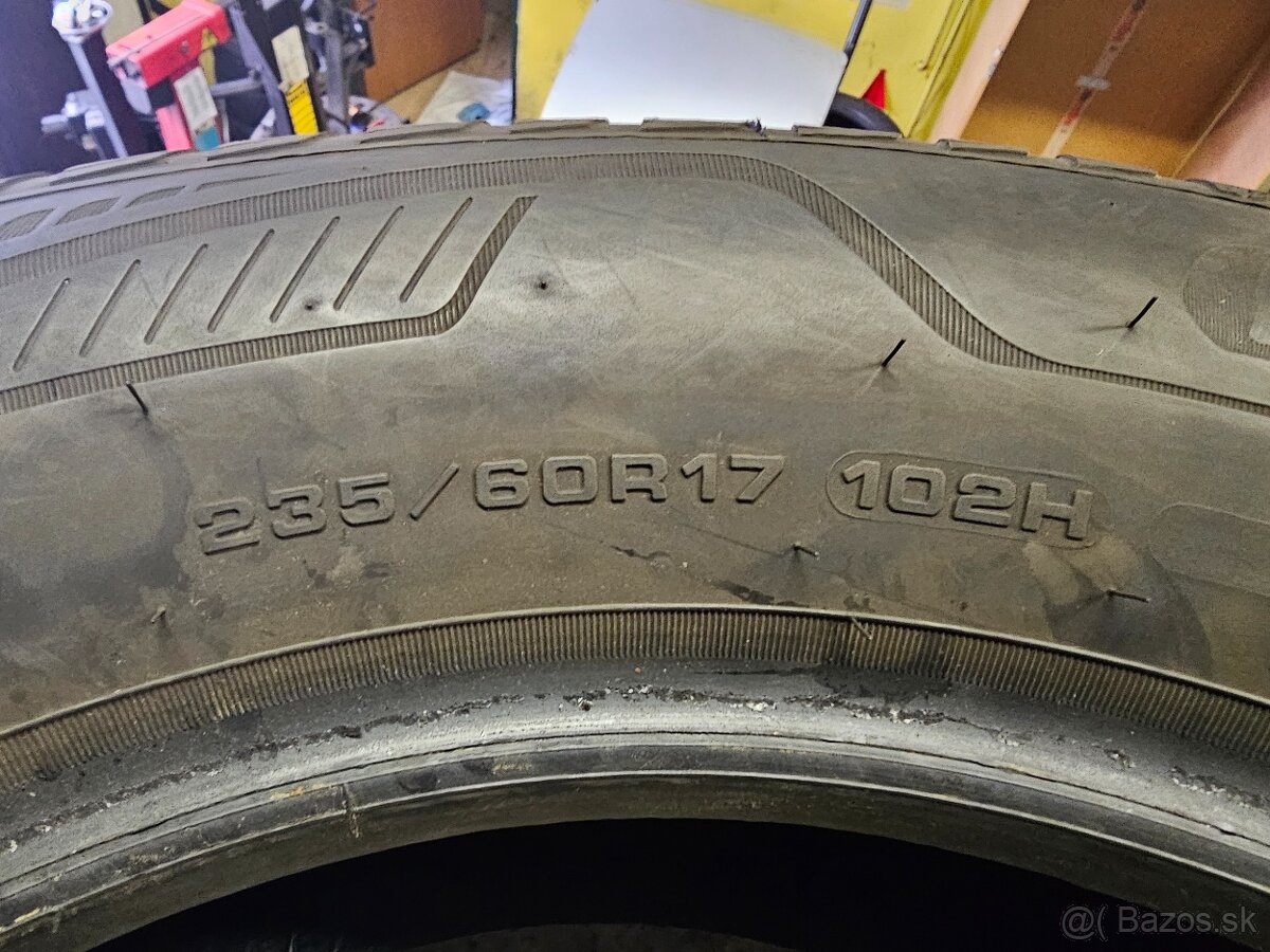 235/60R17 - 6
