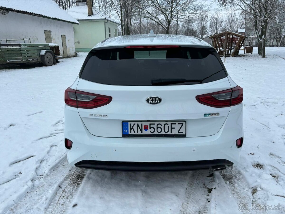 Kia Ceed 1.6 CRDi mHEV Gold - 6