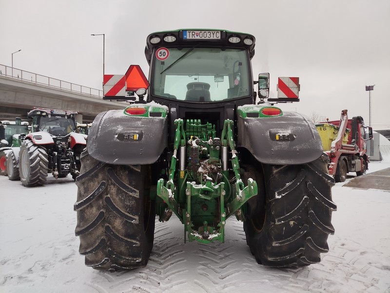 Traktor JOHN DEERE 6R250 - 6