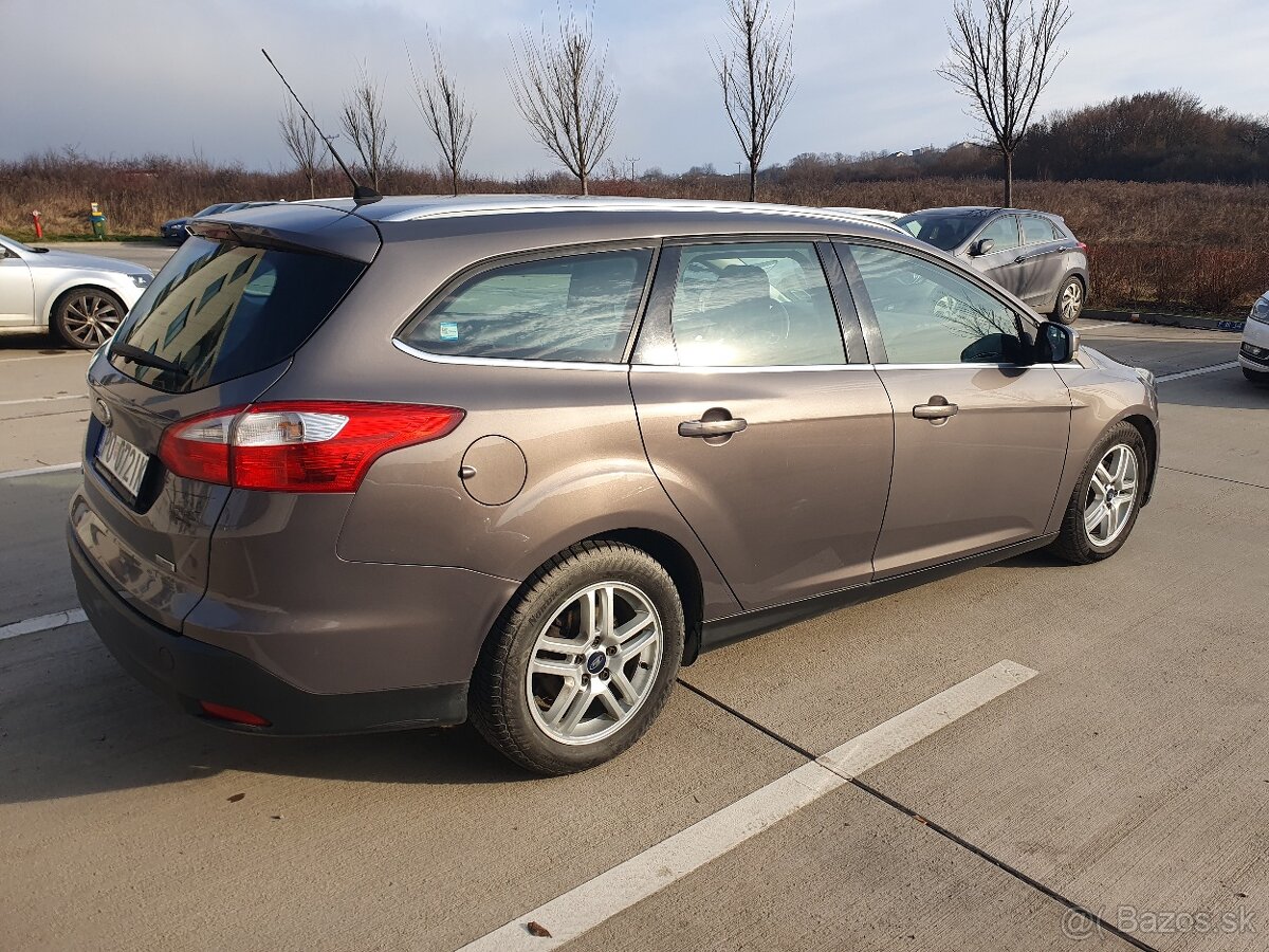 Ford focus 1,6 TDCi 70 kw - 6