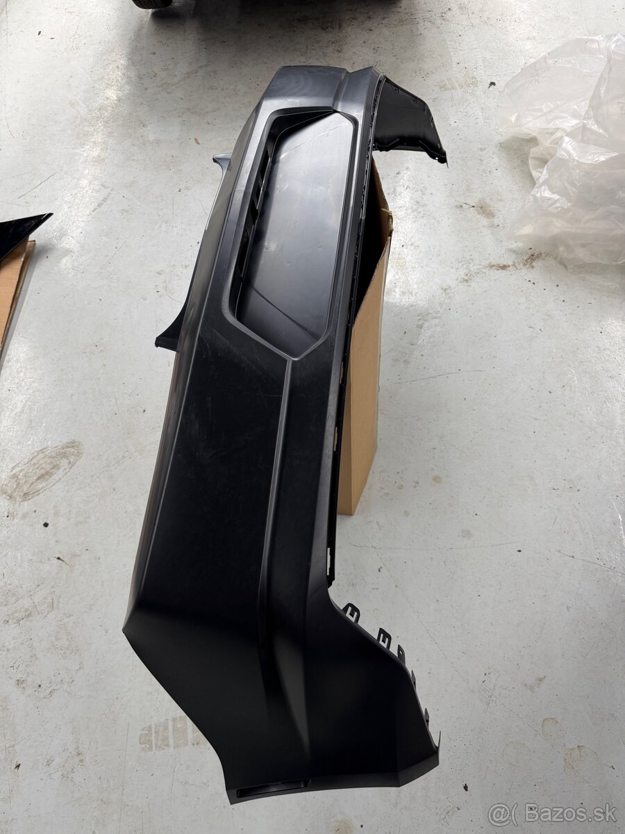 Zadný narazník Chevrolet Camaro 2016+ - 6