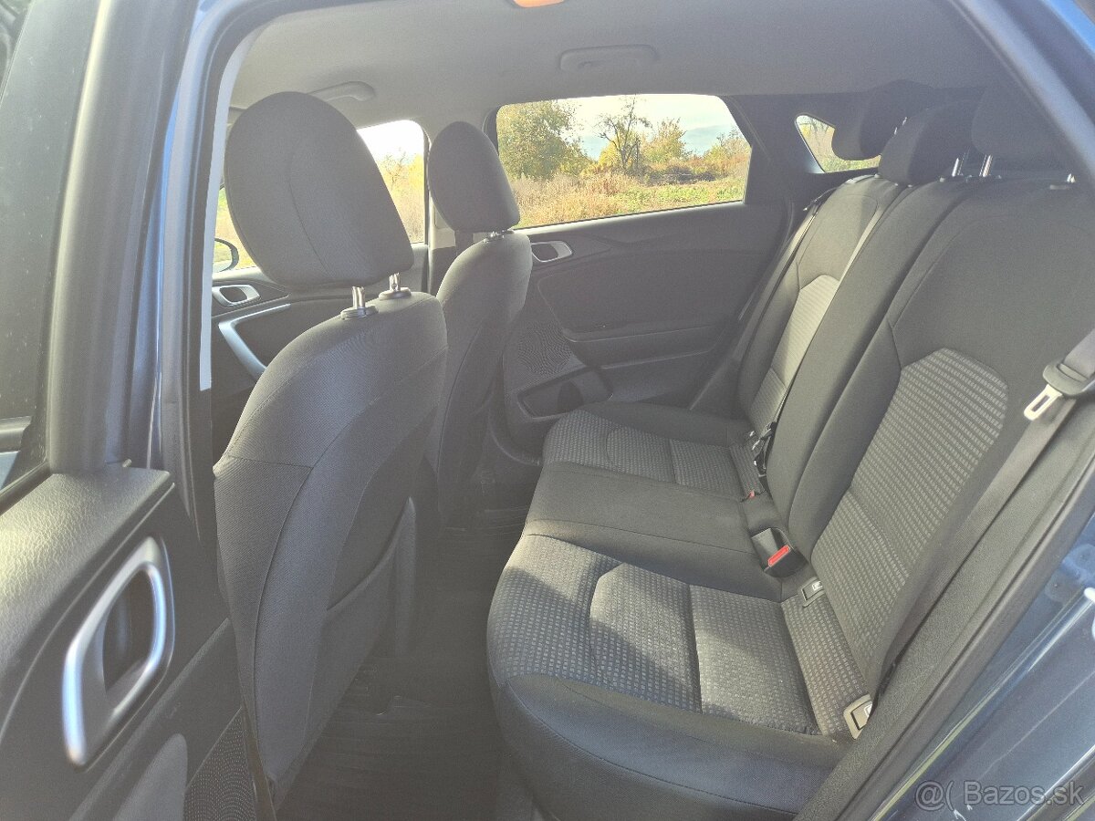 Predám Kia Ceed 1.4 73 kW – benzín (06/2019) - 6