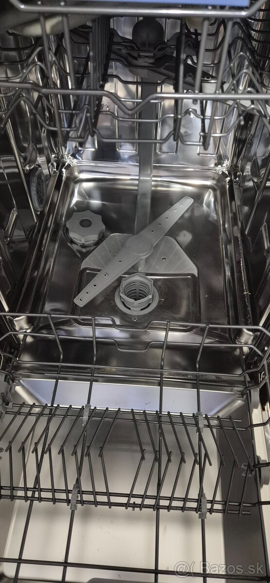 Umývačka riadu PHILCO - 6