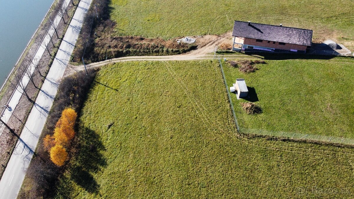 Slnečný stavebný pozemok Bytča - 6