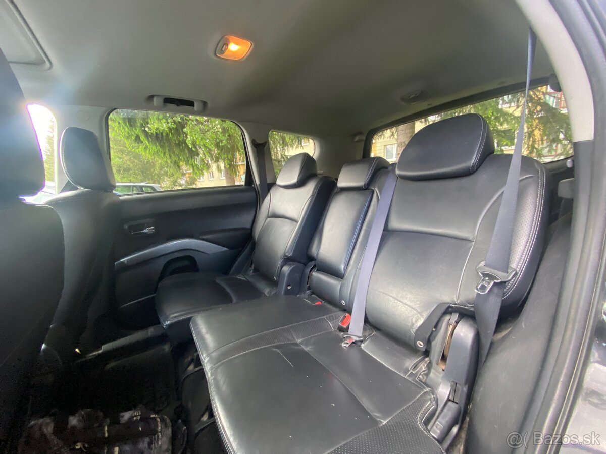 Mitsubishi Outlander - 6