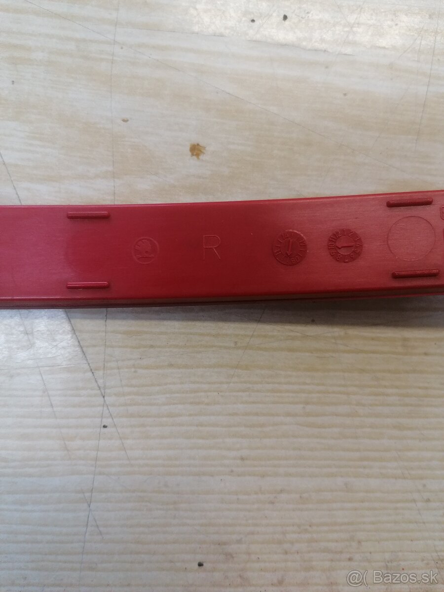 Odrazka zadného naraznika Octavia2 Original - 6