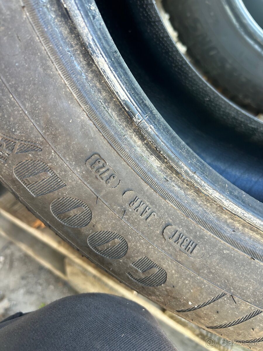 GoodYear vector4 seasons 215/60/17”-96H - 6
