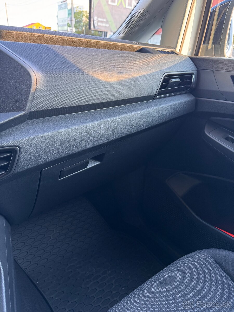 Predám VW CADDY 2,0 TDI - 6