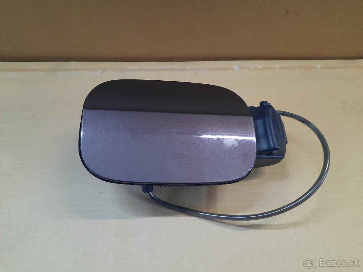 dvierka nádrže paliva Octavia 3 - 6