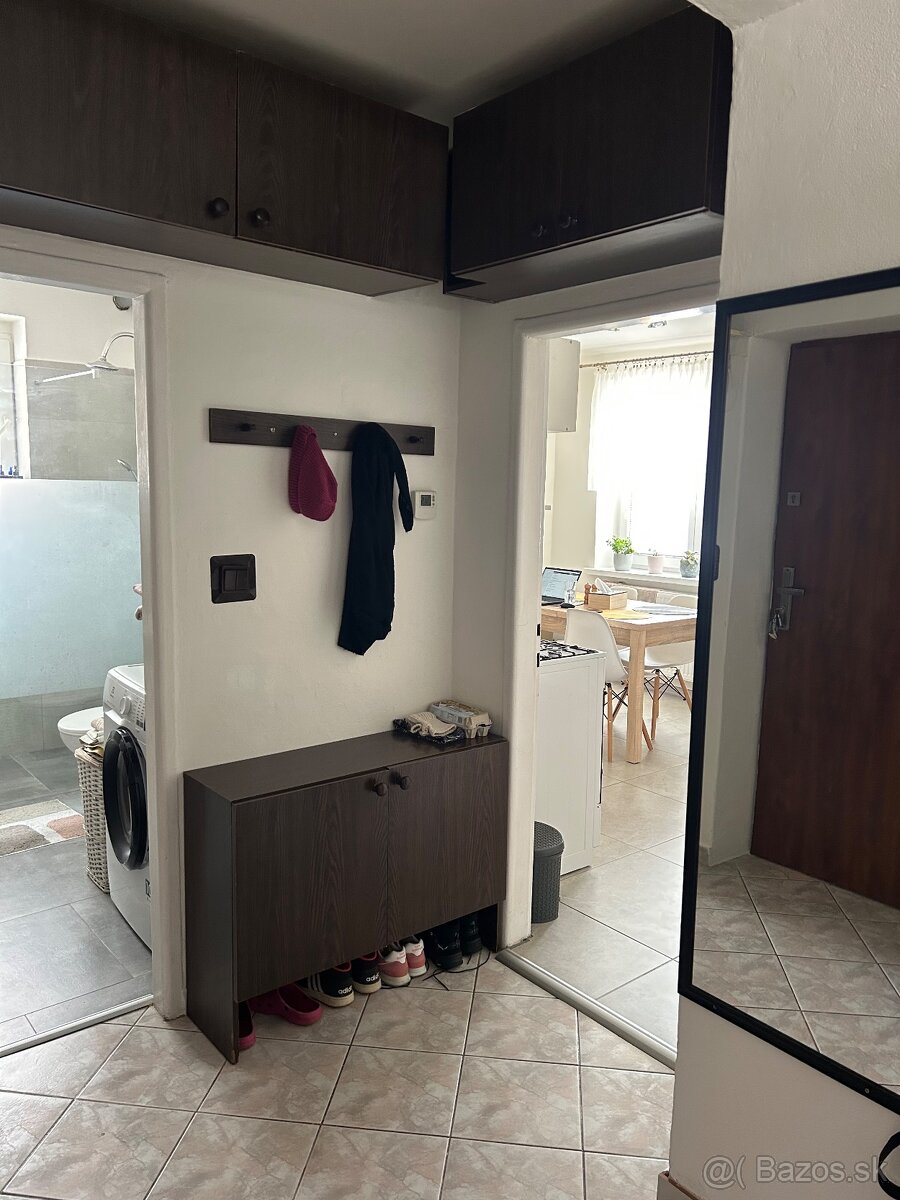 Prenájom 3- izbový byt Tovarníky - 6