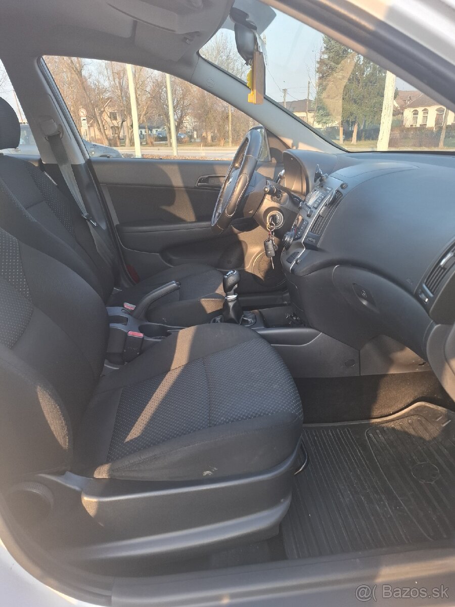 Hyundai i30 1.6 dci - 6