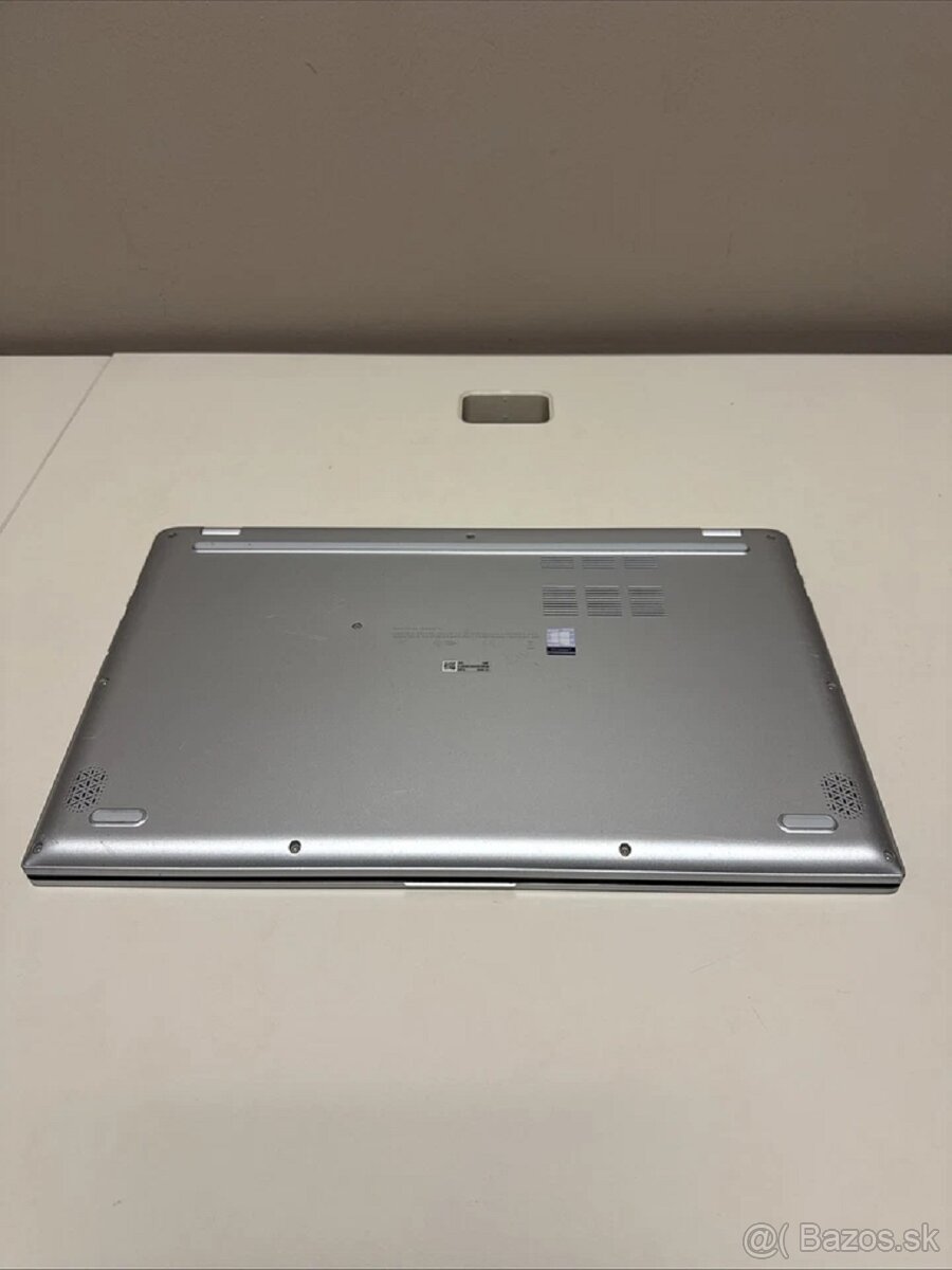 Predám ASUS Vivobook 17 X712DA - 6