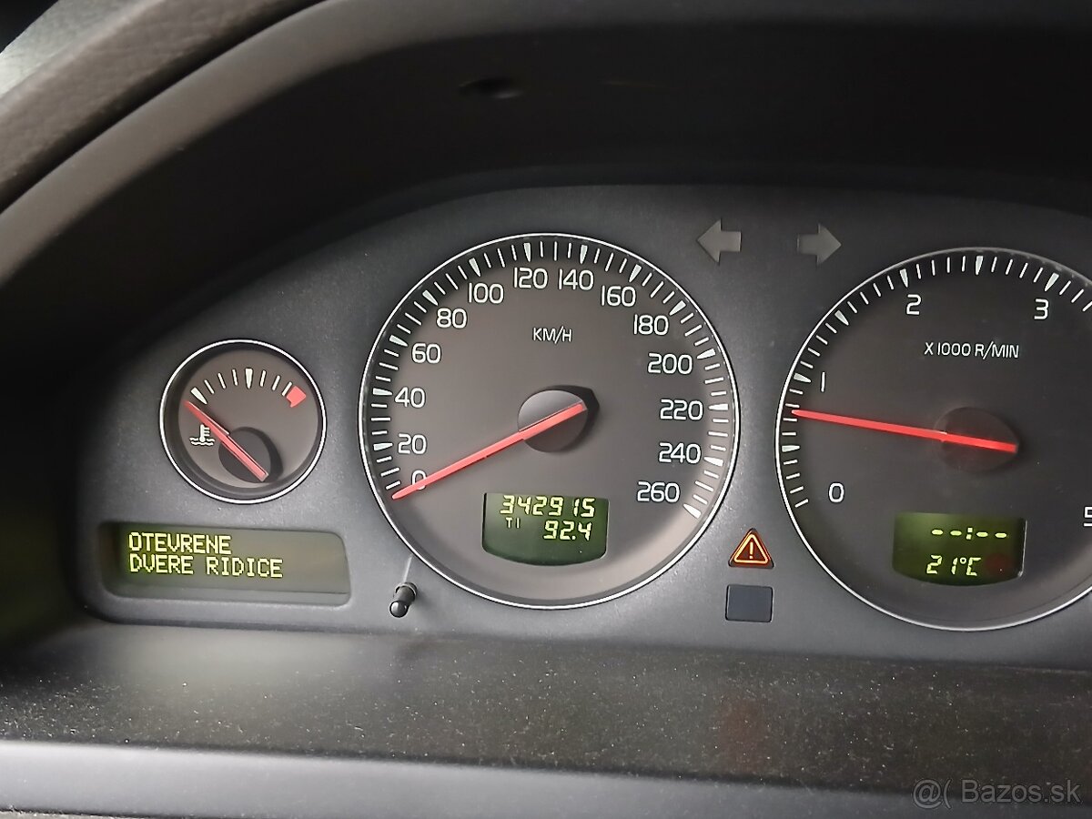 Volvo XC90 - 6
