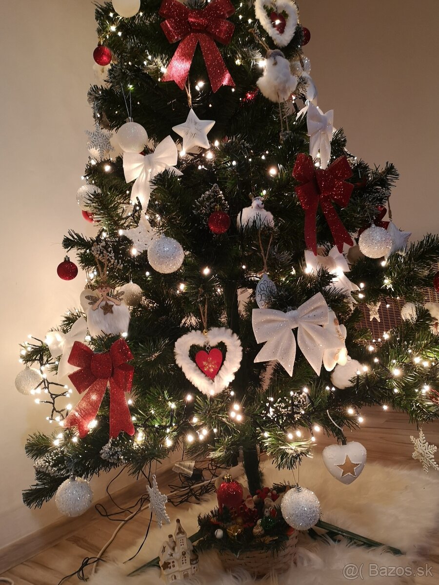 Umelý vianočný stromček - 6