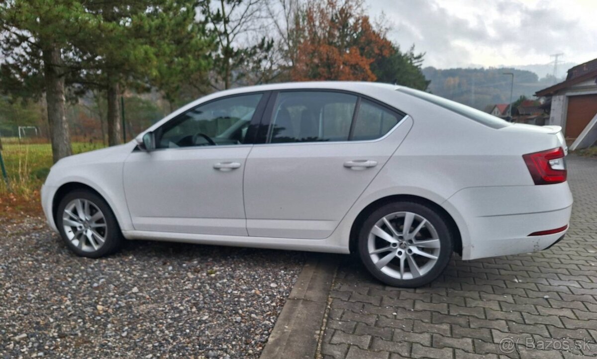 Škoda Octavia 1.6 TDI Style DSG - 6