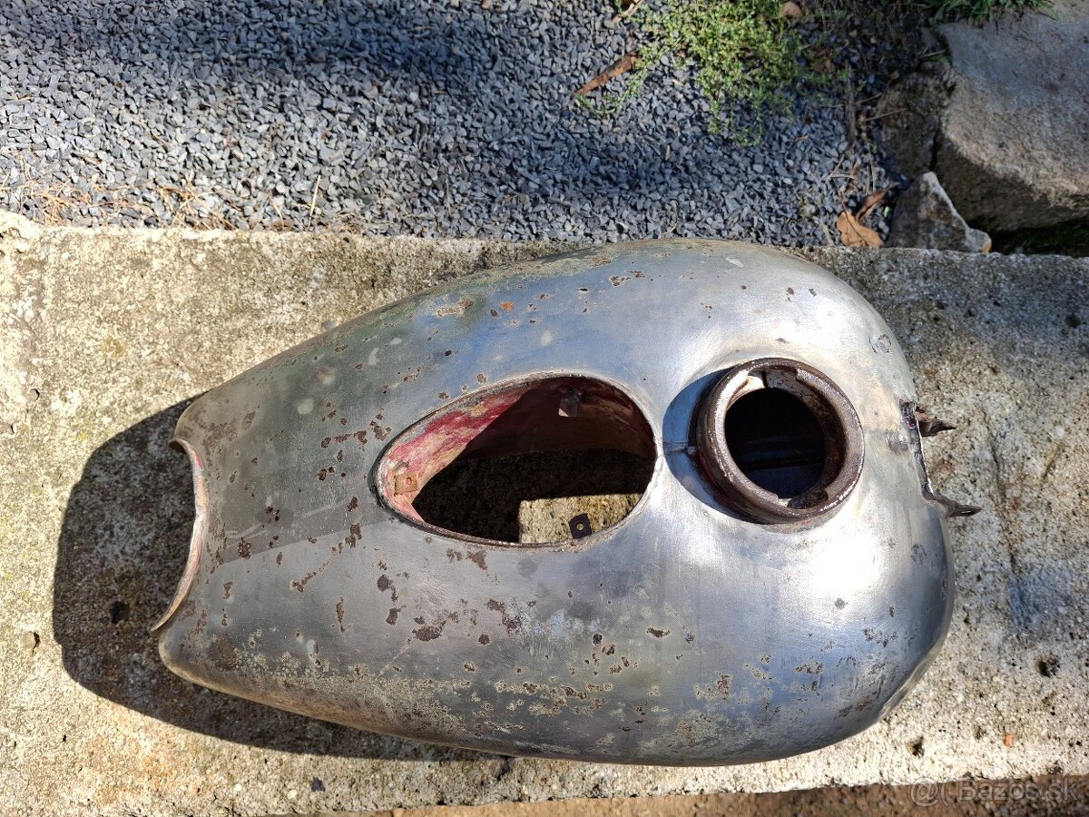 Jawa pérák NÁDRŽ - 6